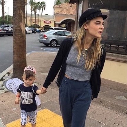 Samaire Amstrong, October 2016 - LOU.EARL